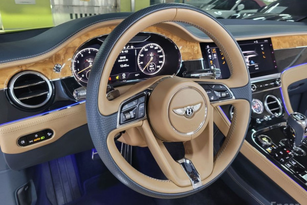 2020 Bentley Continental GT с пробегом 18 000 км