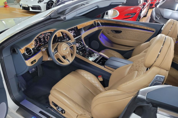 2020 Bentley Continental GT с пробегом 18 000 км