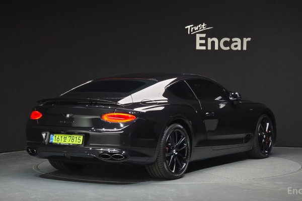 2023 Bentley Continental GT с пробегом 12 000 км