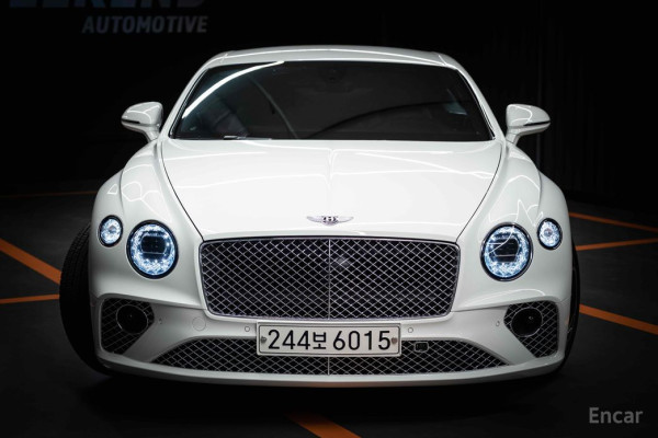 2023 Bentley Continental GT с пробегом 10 000 км