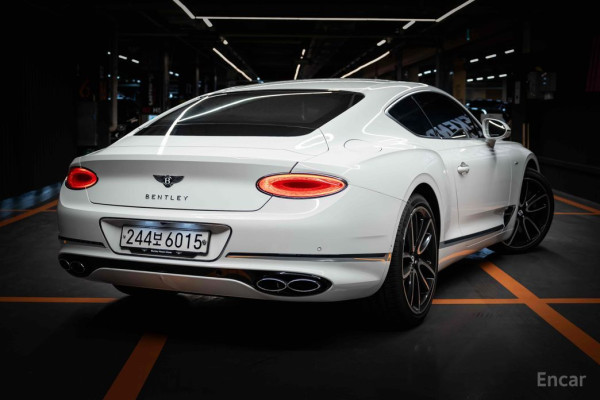 2023 Bentley Continental GT с пробегом 10 000 км