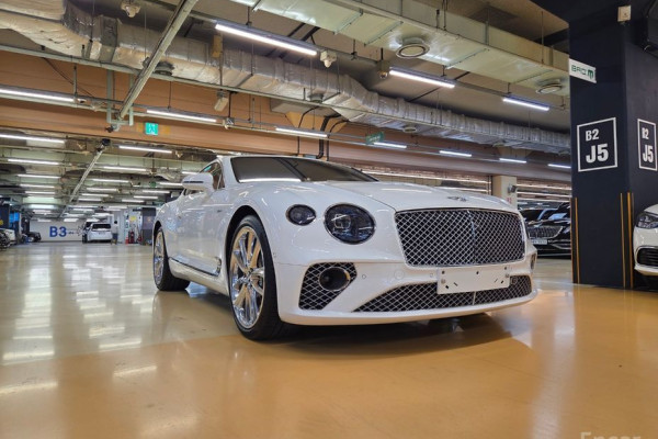 2023 Bentley Continental GT с пробегом 20 300 км