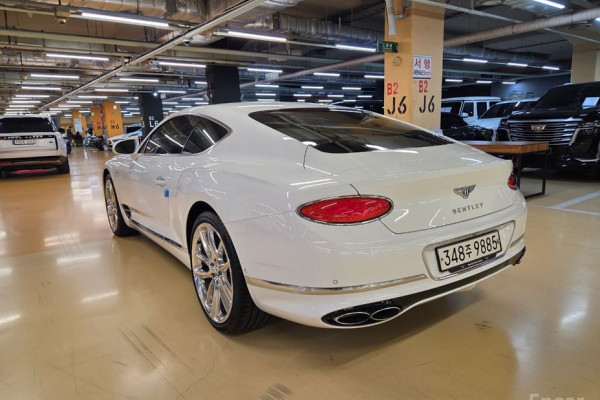 2023 Bentley Continental GT с пробегом 20 300 км