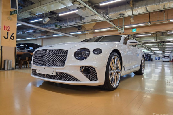 2023 Bentley Continental GT с пробегом 20 300 км