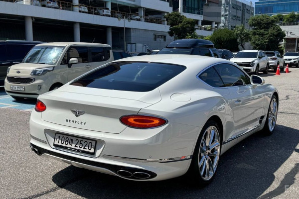 2020 Bentley Continental GT с пробегом 29 000 км