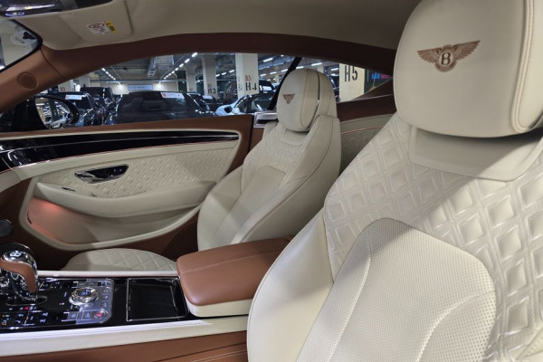 2023 Bentley Continental GT с пробегом 35 341 км