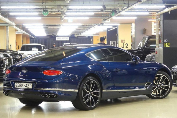 2023 Bentley Continental GT с пробегом 3 100 км