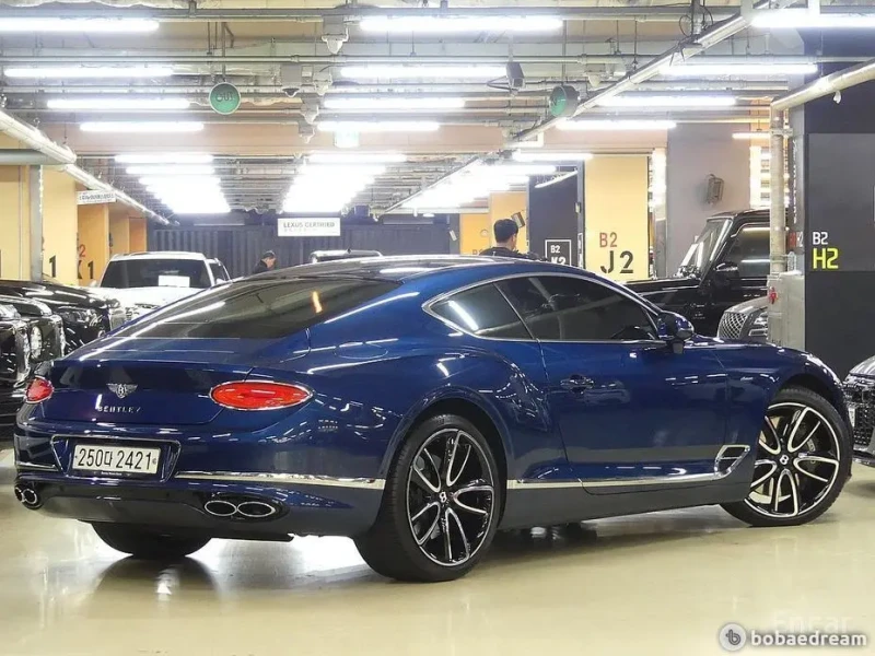 2023 Bentley Continental GT с пробегом 3 100 км