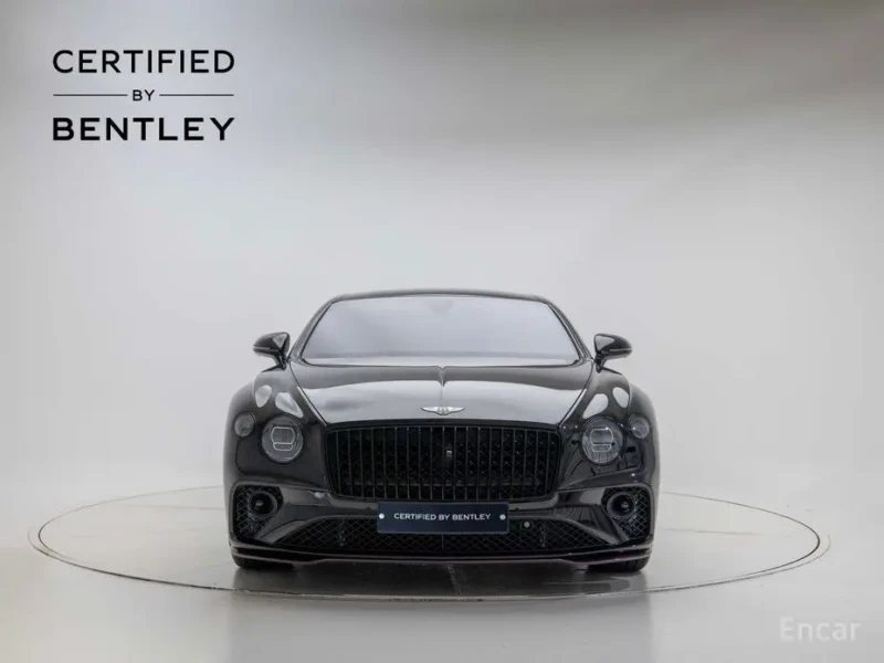 2024 Bentley Continental GT с пробегом 2 633 км