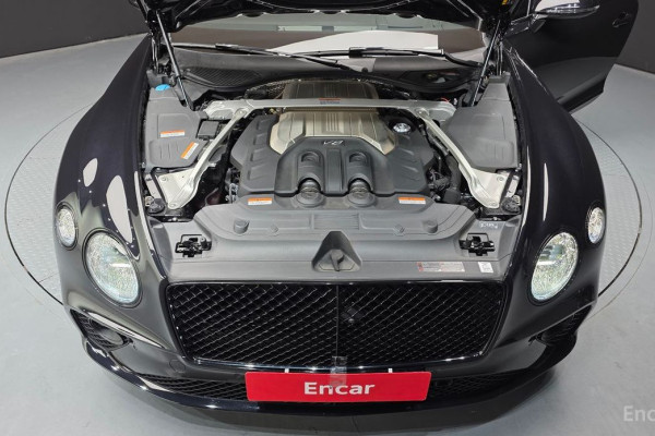 2023 Bentley Continental GT с пробегом 12 000 км