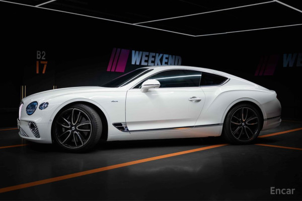 2023 Bentley Continental GT с пробегом 10 000 км