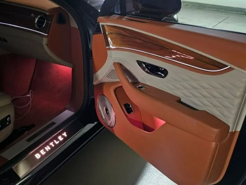 2022 Bentley Flying Spur с пробегом 32 300 км