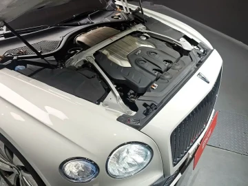 2021 Bentley Flying Spur с пробегом 80 312 км