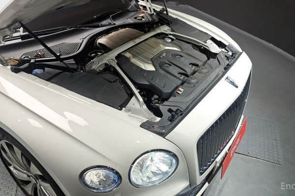 2021 Bentley Flying Spur с пробегом 80 312 км