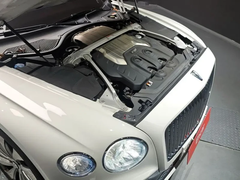 2021 Bentley Flying Spur с пробегом 80 312 км