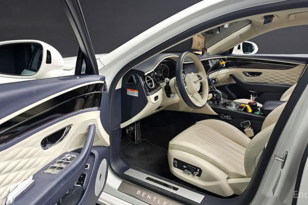 2021 Bentley Flying Spur с пробегом 80 312 км