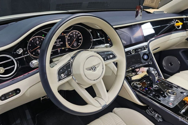 2021 Bentley Flying Spur с пробегом 80 312 км