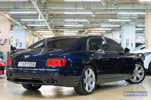 2015 Bentley Flying Spur с пробегом 56 950 км