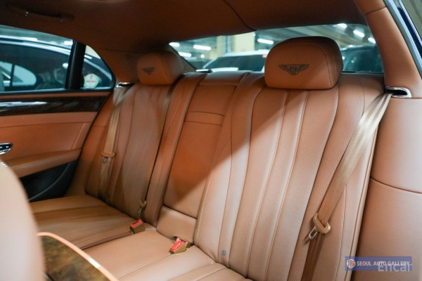 2015 Bentley Flying Spur с пробегом 56 950 км