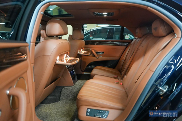 2015 Bentley Flying Spur с пробегом 56 950 км
