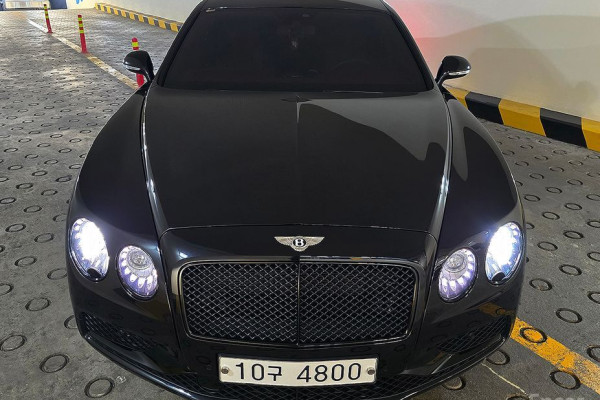 2018 Bentley Flying Spur с пробегом 36 064 км
