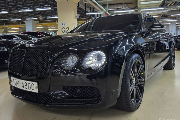 2018 Bentley Flying Spur с пробегом 36 064 км