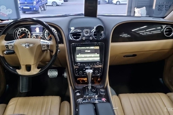 2018 Bentley Flying Spur с пробегом 60 000 км