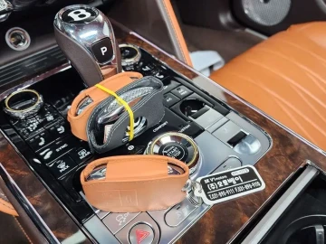 2023 Bentley Flying Spur с пробегом 37 573 км