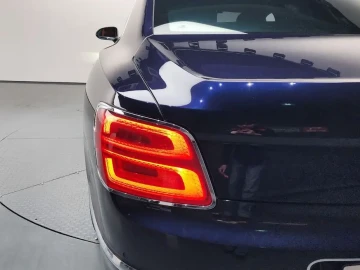 2023 Bentley Flying Spur с пробегом 37 573 км