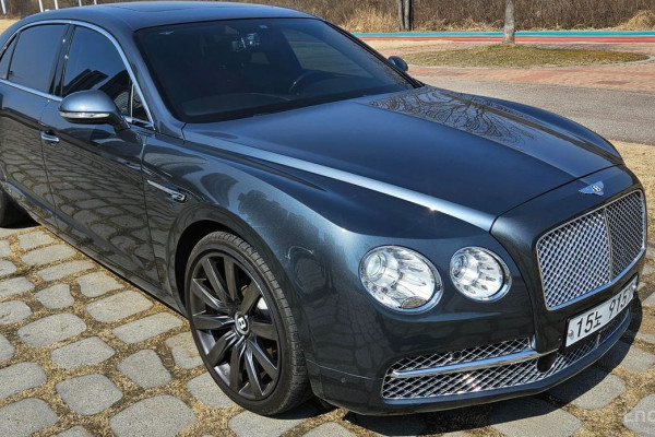 2014 Bentley Flying Spur с пробегом 85 000 км
