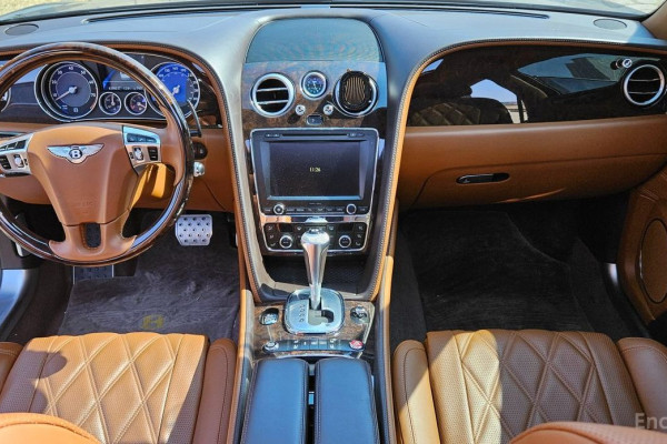 2014 Bentley Flying Spur с пробегом 85 000 км
