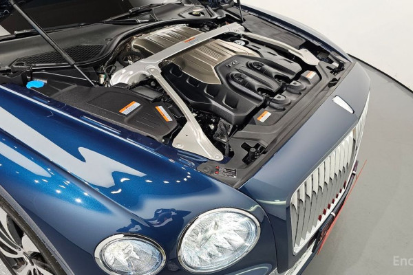 2024 Bentley Flying Spur с пробегом 12 894 км