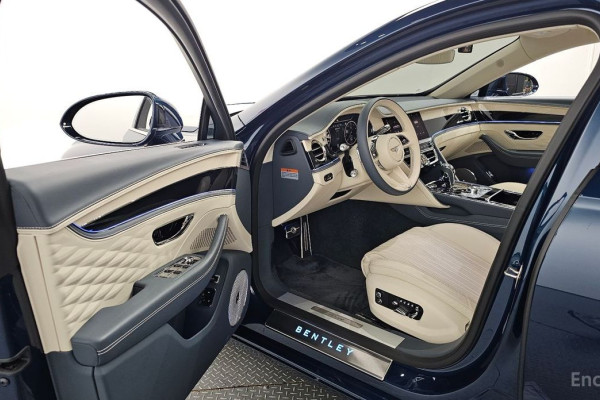 2024 Bentley Flying Spur с пробегом 12 894 км