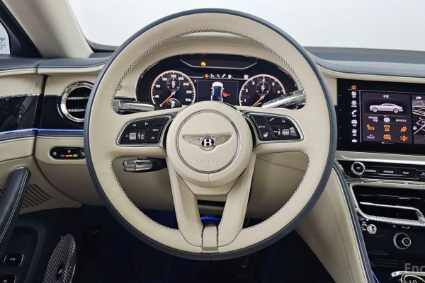 2024 Bentley Flying Spur с пробегом 12 894 км