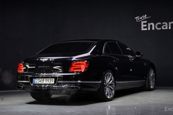 2020 Bentley Flying Spur с пробегом 29 099 км