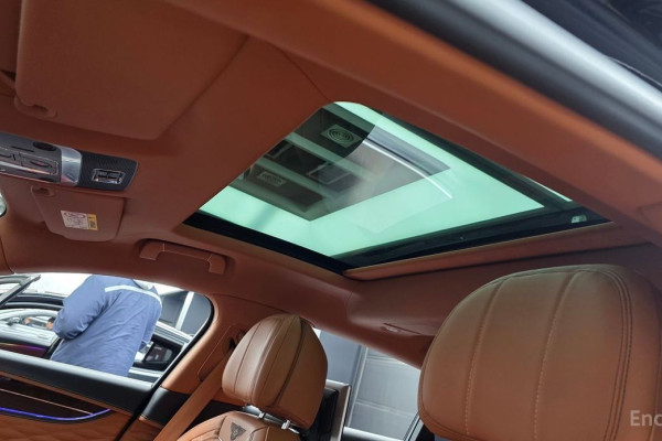 2020 Bentley Flying Spur с пробегом 29 099 км