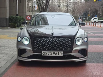 2025 Bentley Flying Spur с пробегом 2 200 км