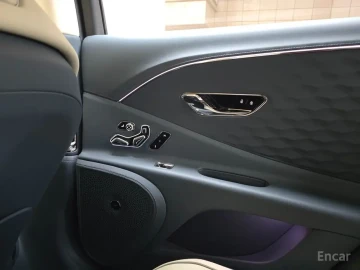 2025 Bentley Flying Spur с пробегом 2 200 км