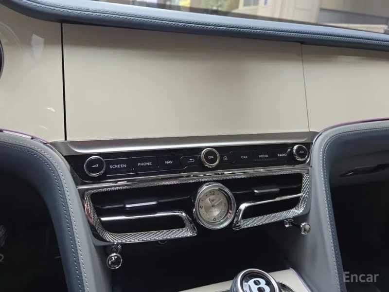 2025 Bentley Flying Spur с пробегом 2 200 км