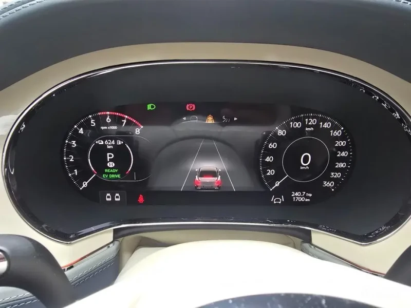 2025 Bentley Flying Spur с пробегом 2 200 км