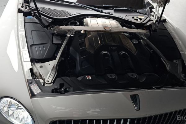 2022 Bentley Flying Spur с пробегом 72 059 км