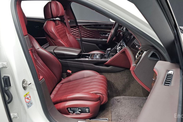 2022 Bentley Flying Spur с пробегом 72 059 км
