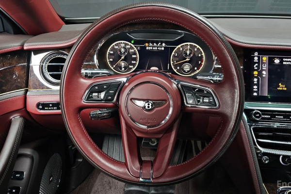 2022 Bentley Flying Spur с пробегом 72 059 км