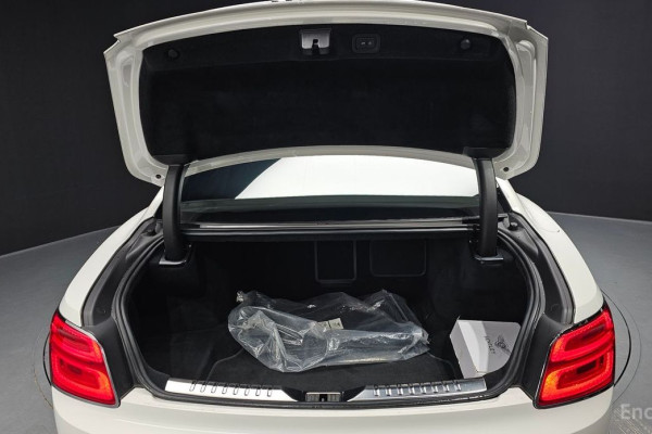 2022 Bentley Flying Spur с пробегом 72 059 км