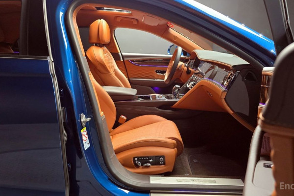 2023 Bentley Flying Spur с пробегом 85 311 км