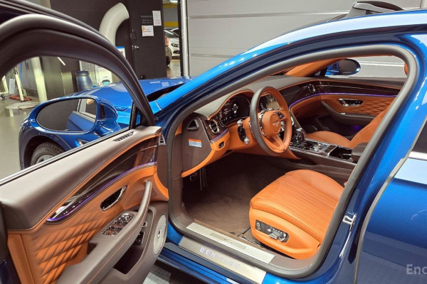 2023 Bentley Flying Spur с пробегом 85 311 км