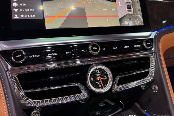 2021 Bentley Flying Spur с пробегом 16 400 км