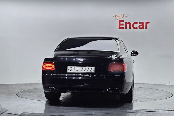 2017 Bentley Flying Spur с пробегом 133 857 км