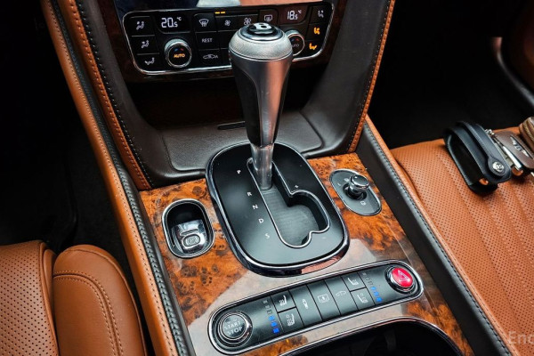 2017 Bentley Flying Spur с пробегом 133 857 км