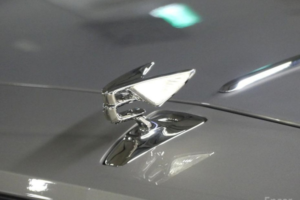 2024 Bentley Flying Spur с пробегом 7 800 км